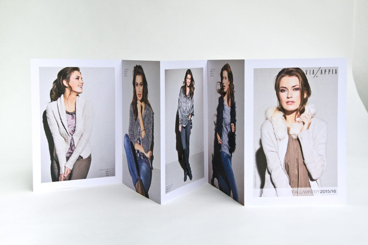 VIA APPIA Lookbook Fall/Winter 2015/16 Prospekt Zickzack-Falz